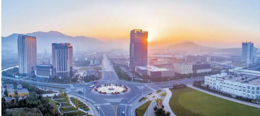 連云港市開(kāi)發(fā)區(qū):搶抓"三區(qū)疊加"機(jī)遇 跑出發(fā)展加速度